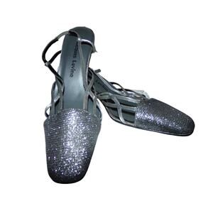 Jacques Levine silver heels size 7 1/2 AA New‎ no Box